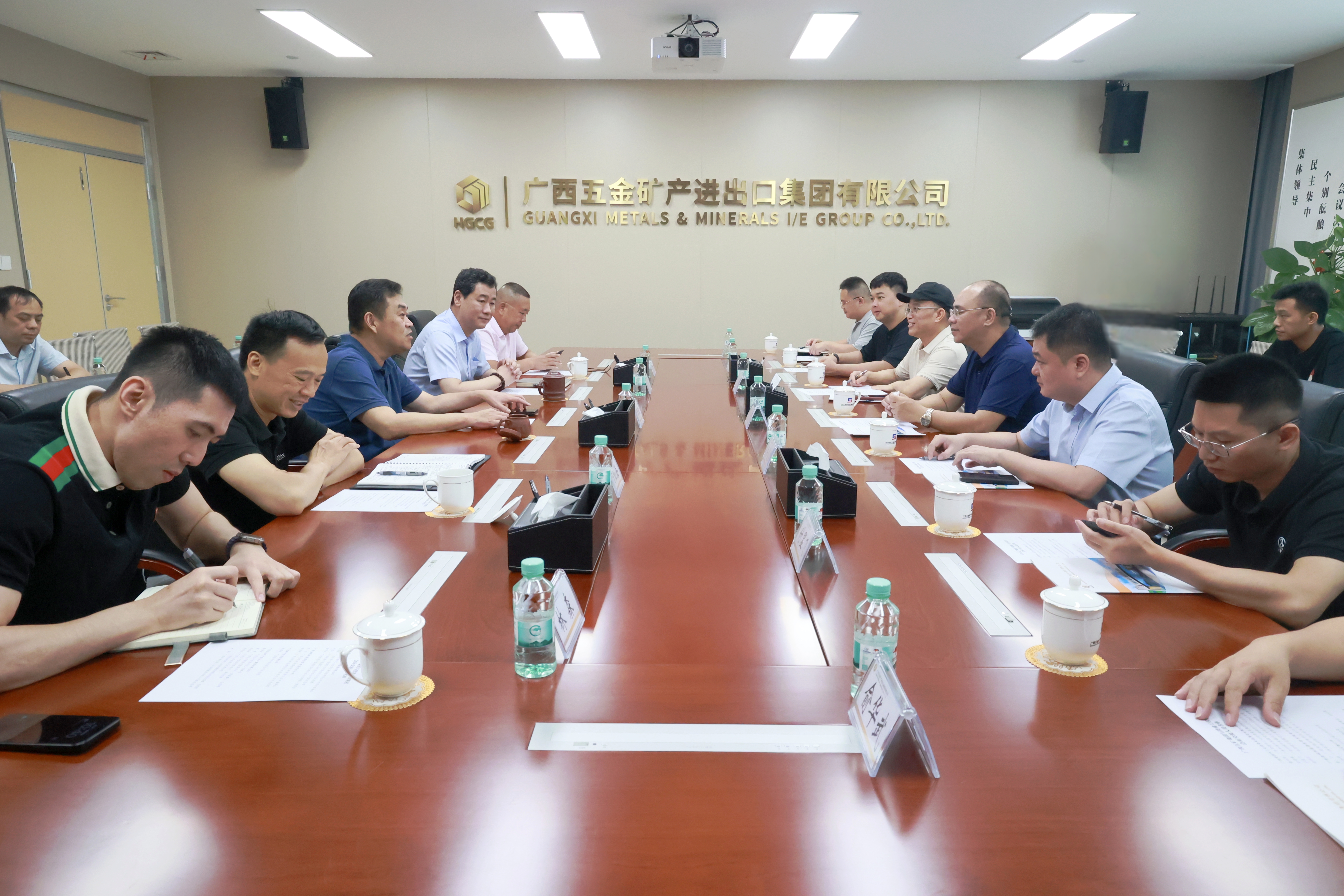 五礦動(dòng)態(tài) | 探索綜合能源合作新模式！曹津津會(huì)見(jiàn)貴港工投集團(tuán)隆永恒一行